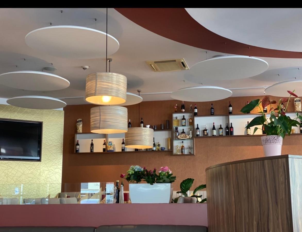 Hotel Toscana Borna Eksteriør billede